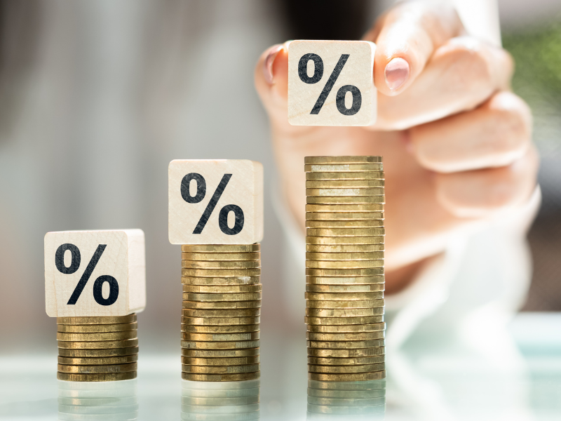 o que acontece se pagar o mínimo do cartão de crédito depois do vencimento